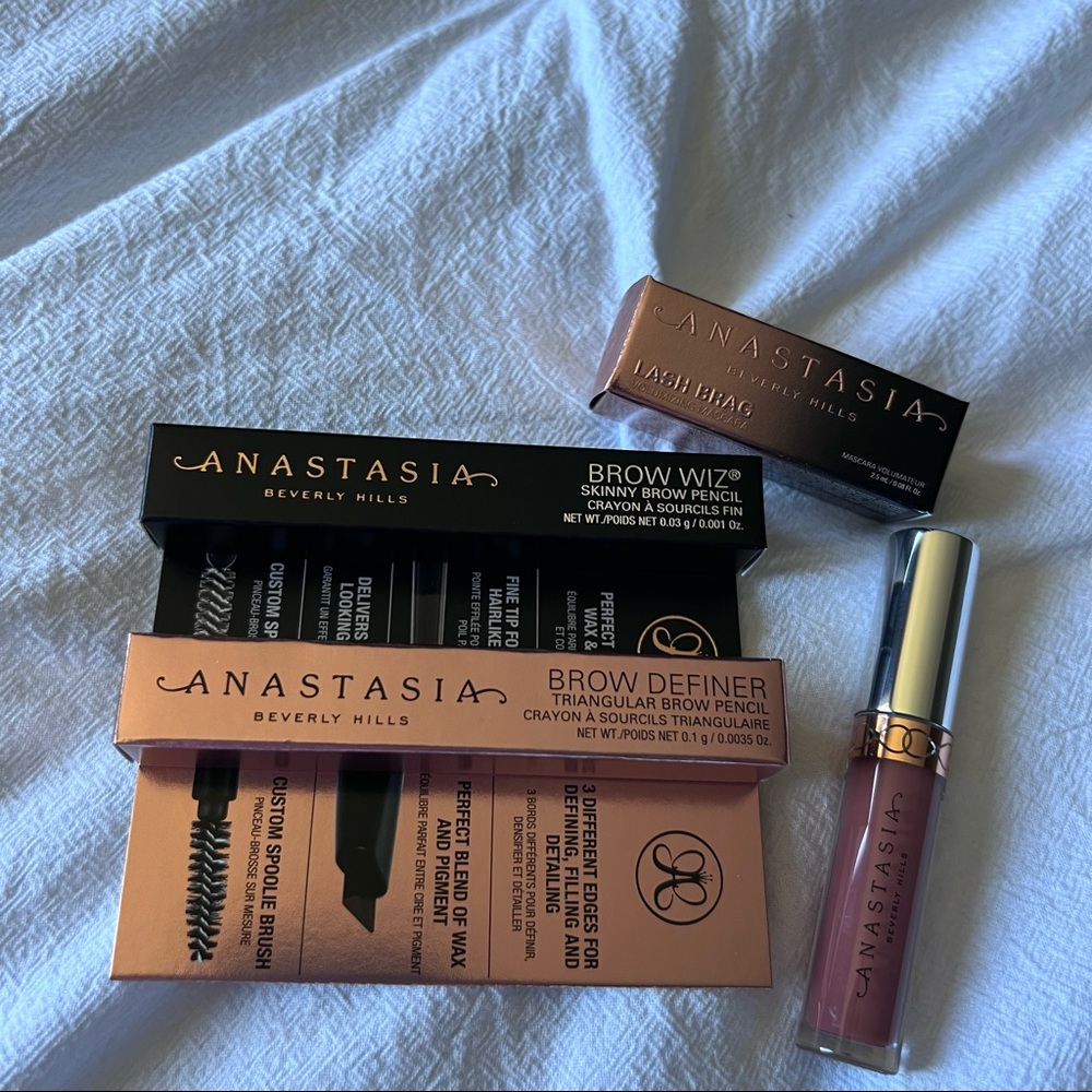 Anastasia Beverly Hills 4-piece mini set